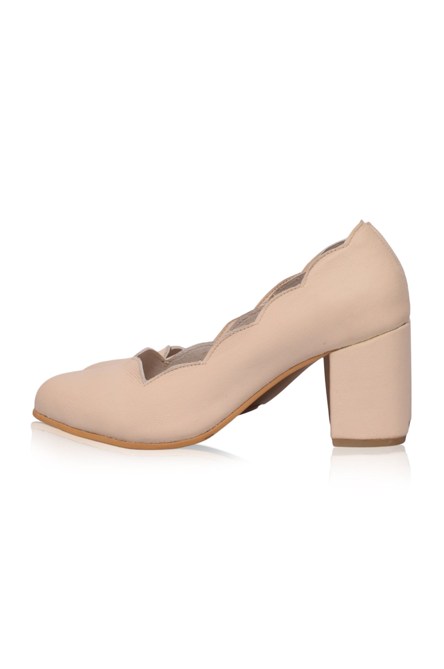 Alia Classic Leather Heels (Sz. 4 & 10.5)