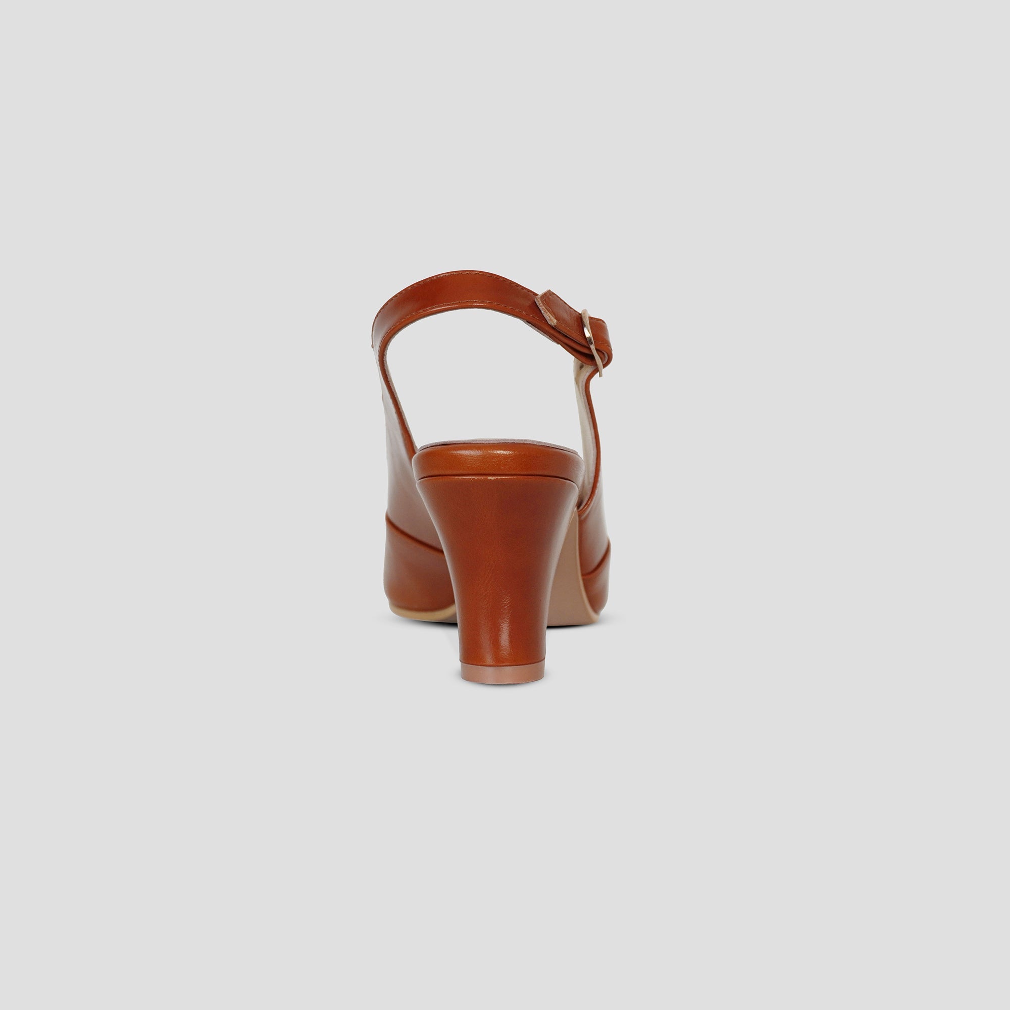 Este	(Chestnut)